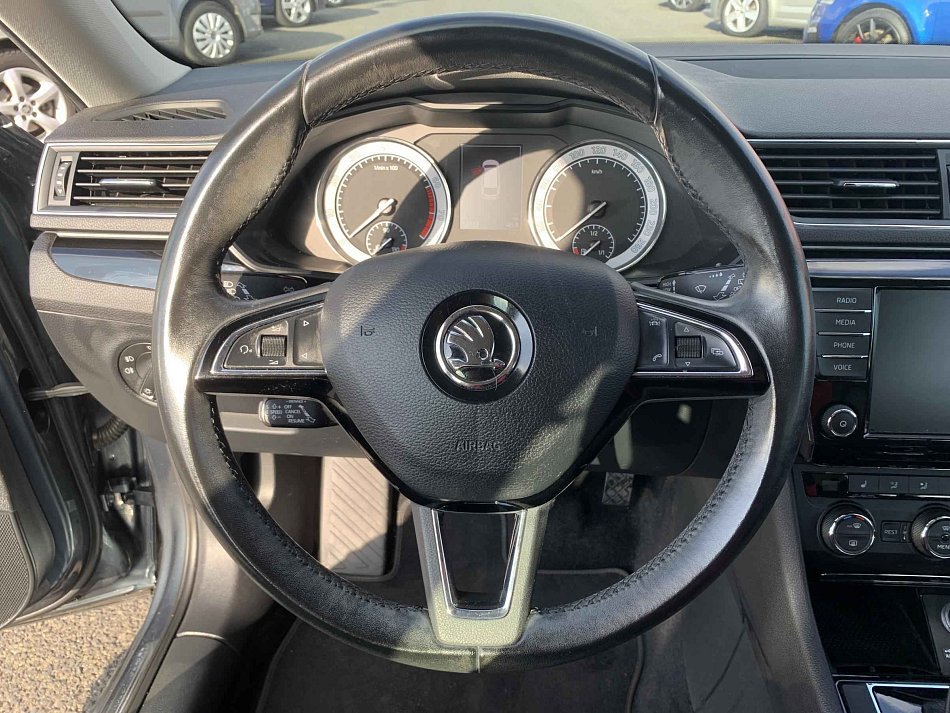 Škoda Superb III 1.8 TSi L&K