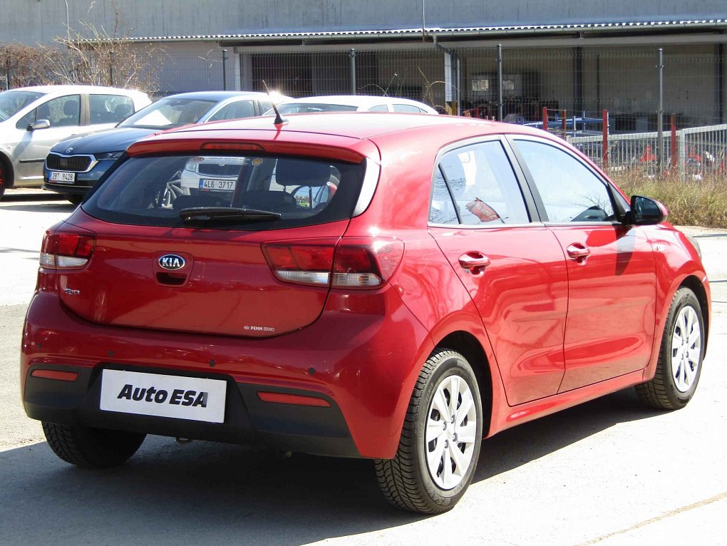 Kia Rio 1.2i 