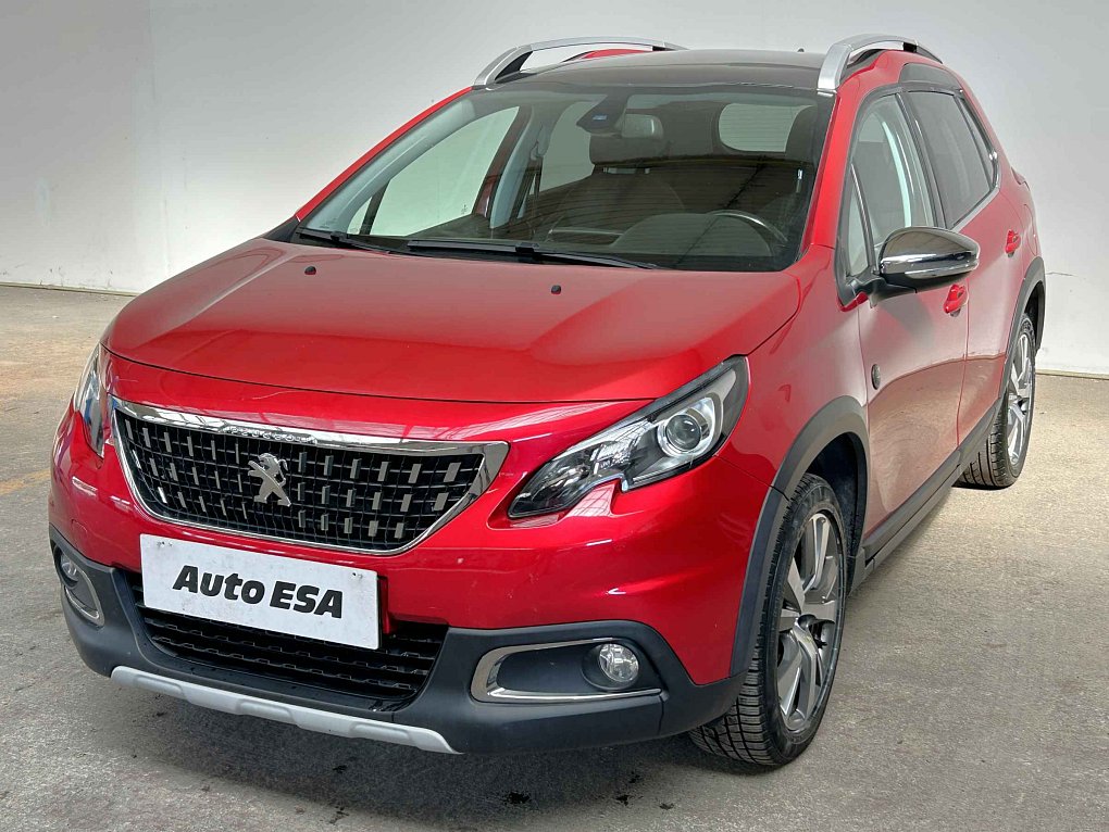 Peugeot 2008 1.2 PT Crossway