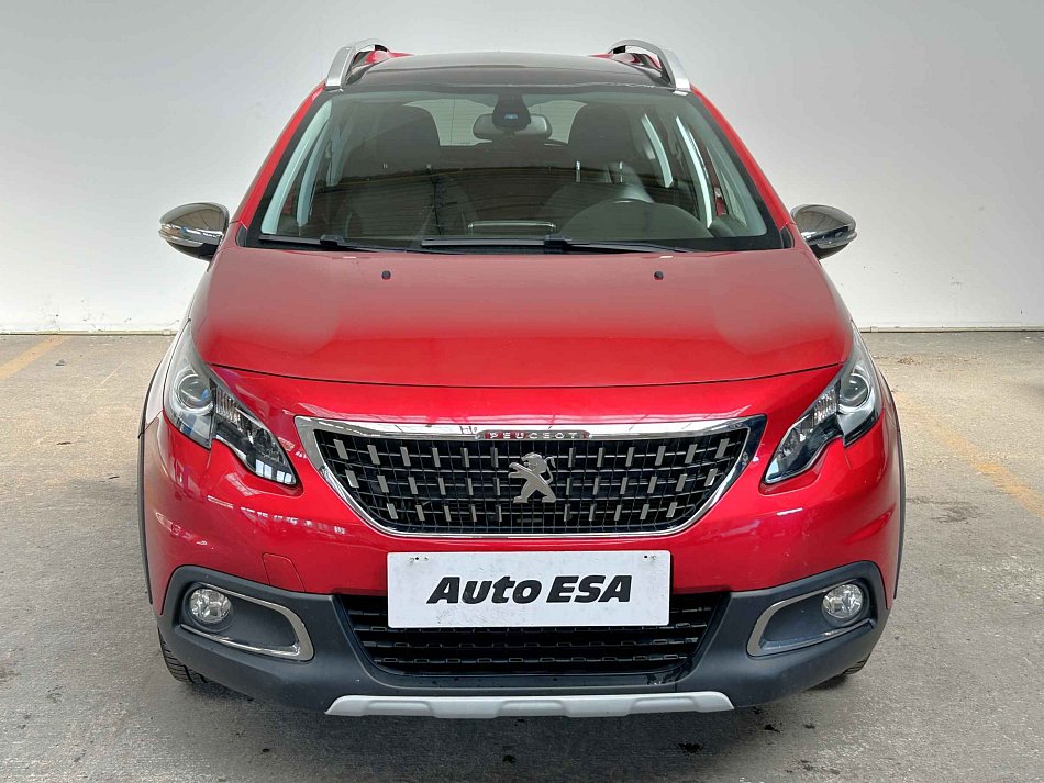 Peugeot 2008 1.2 PT Crossway