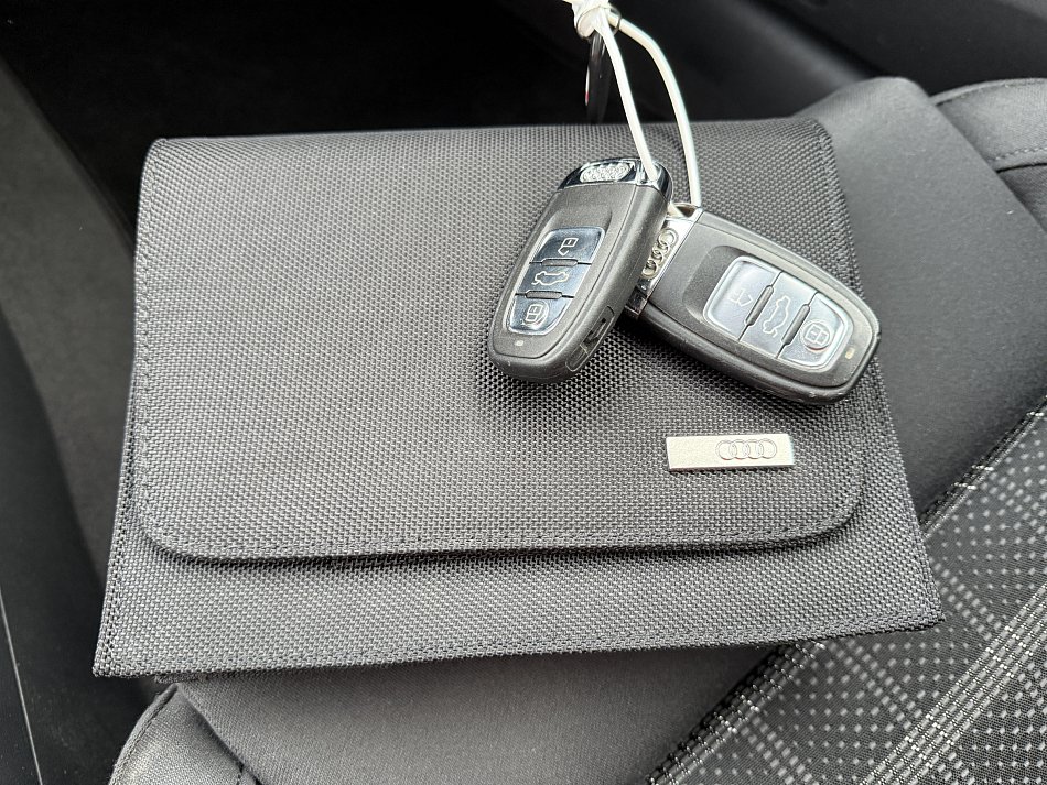 Audi A4 3.0 TDi  quattro