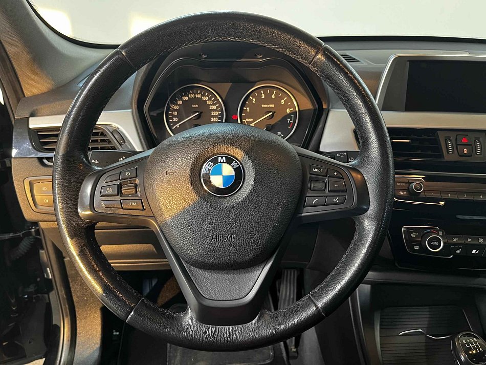 BMW X1 1.5i 