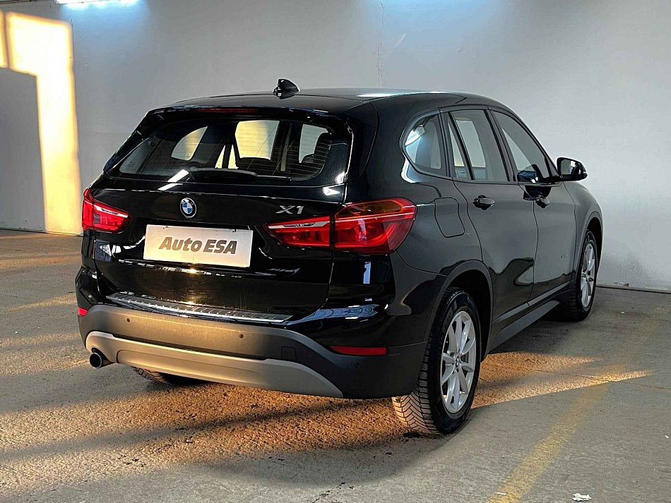 BMW X1 1.5i 