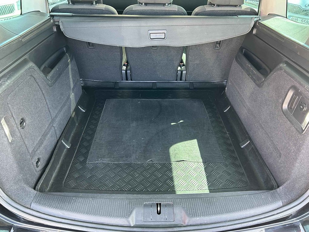 Volkswagen Sharan 2.0TDi 