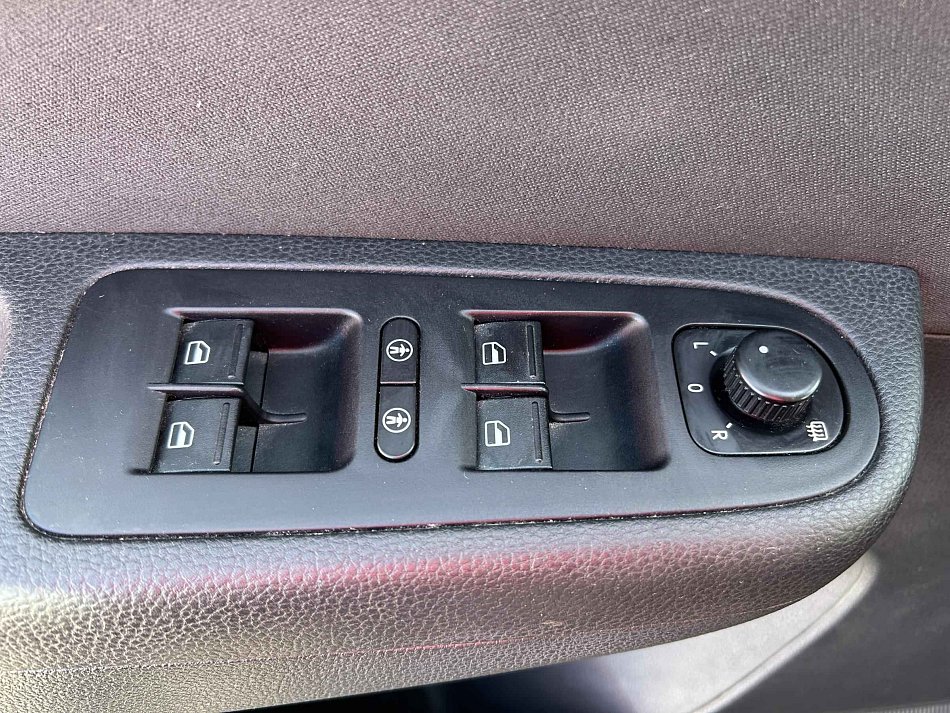 Volkswagen Sharan 2.0TDi 