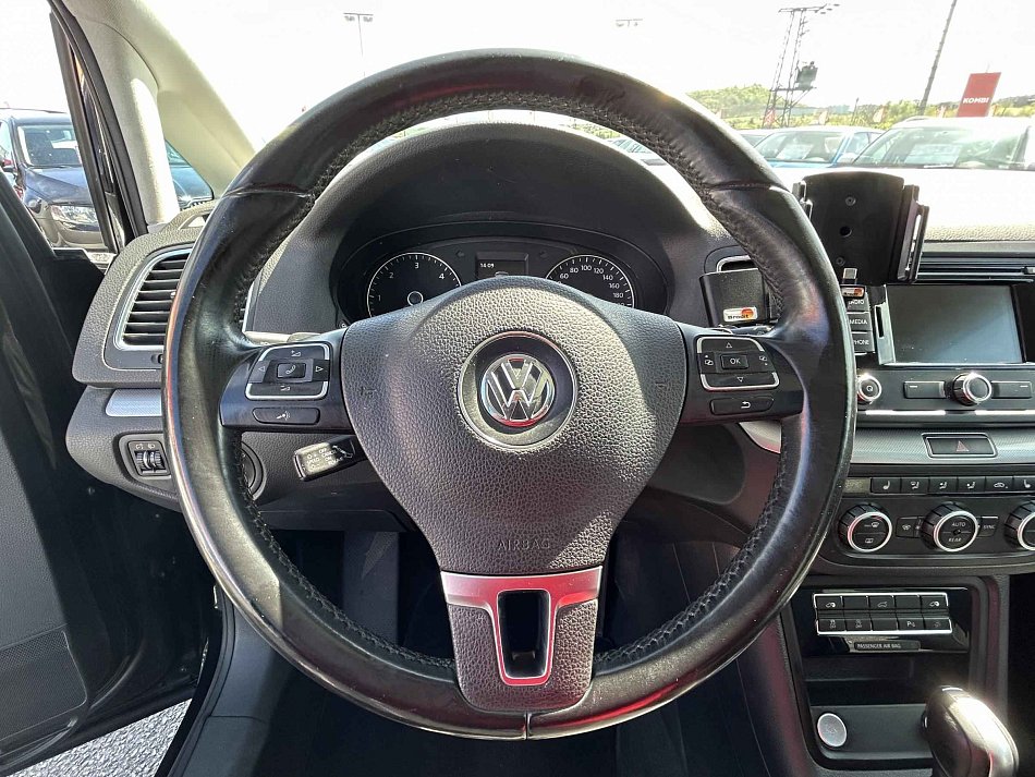 Volkswagen Sharan 2.0TDi 