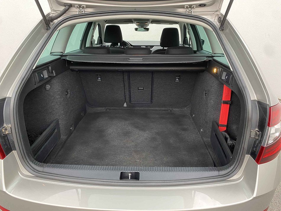 Škoda Octavia III 2.0TDi Style