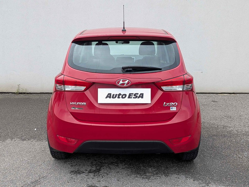 Hyundai Ix20 1.4i 