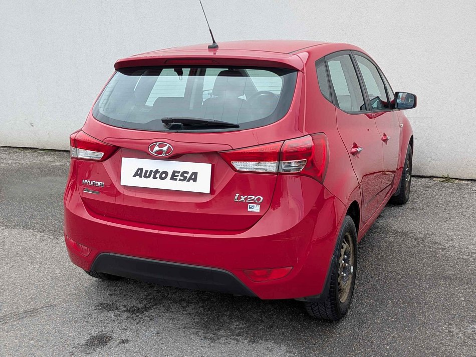Hyundai Ix20 1.4i 