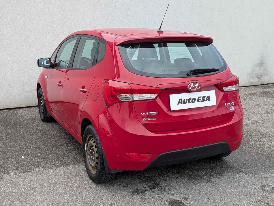 Hyundai Ix20 1.4i 
