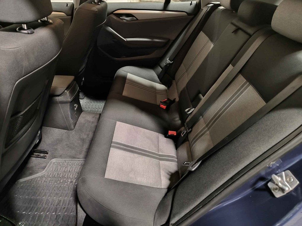 BMW X1 2.0 D  sDrive
