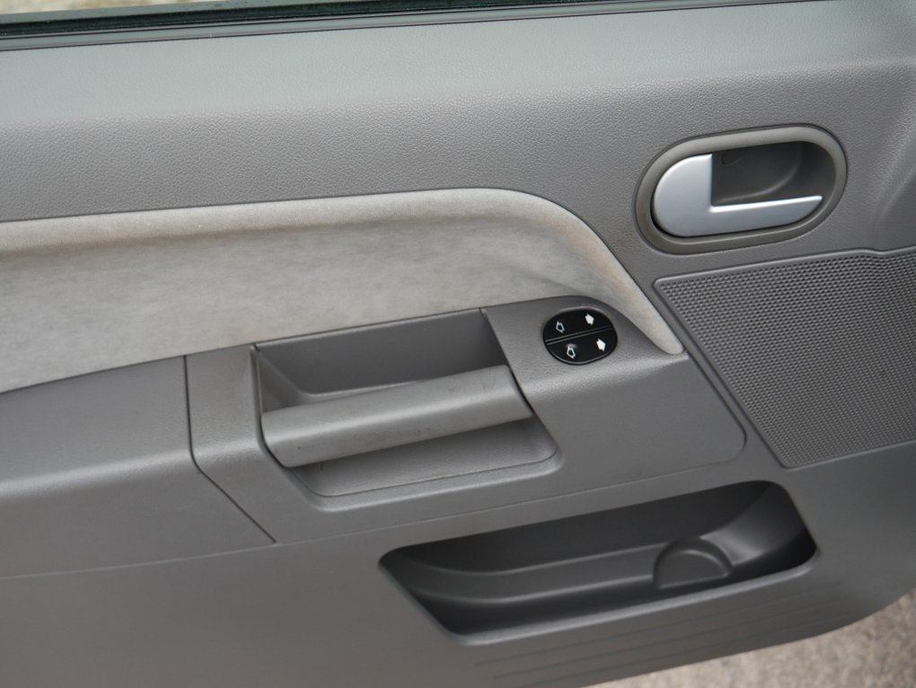 Ford Fusion 1.4i 