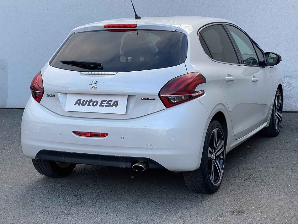 Peugeot 208 1.2PT GT Line