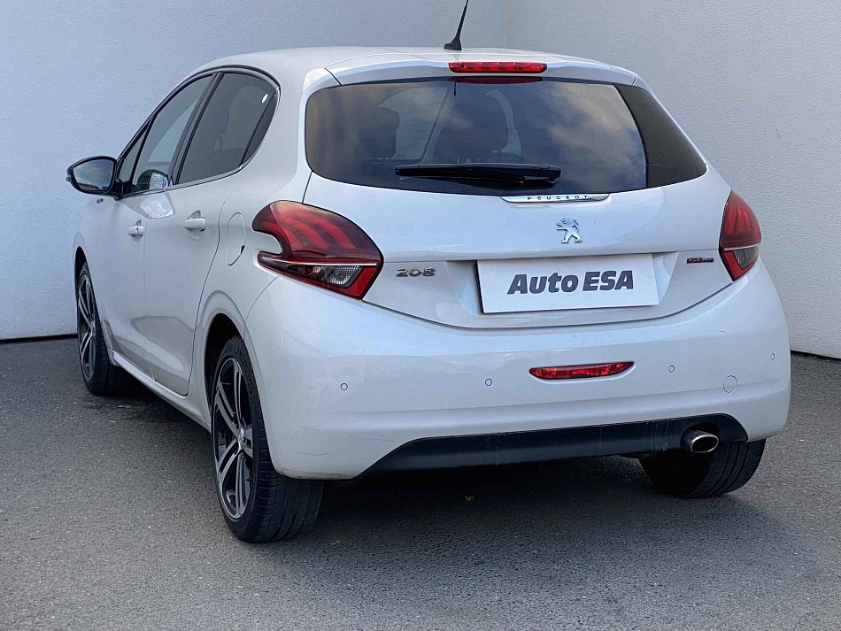 Peugeot 208 1.2PT GT Line