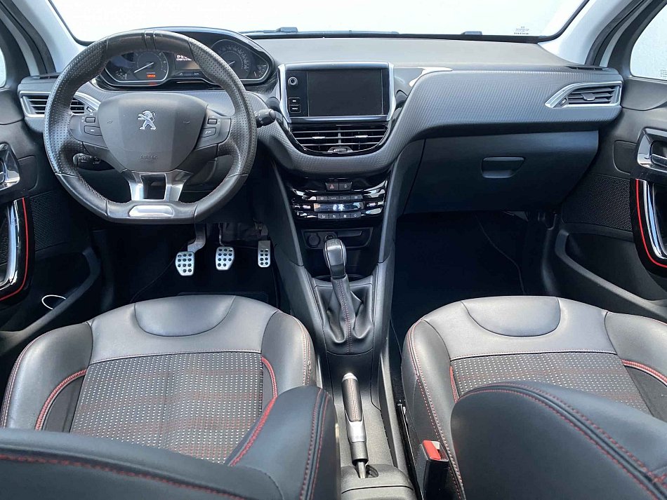 Peugeot 208 1.2PT GT Line