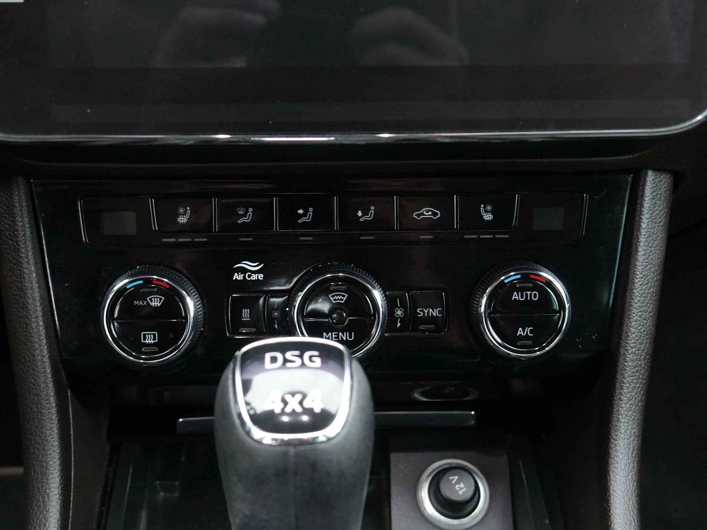 Škoda Superb III 2.0 TDi L&K 4x4