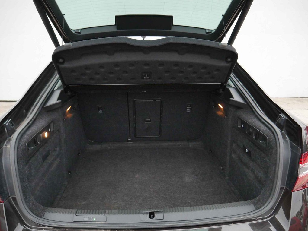 Škoda Superb III 2.0 TDi L&K 4x4