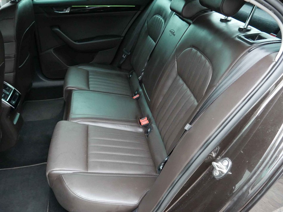 Škoda Superb III 2.0 TDi L&K 4x4