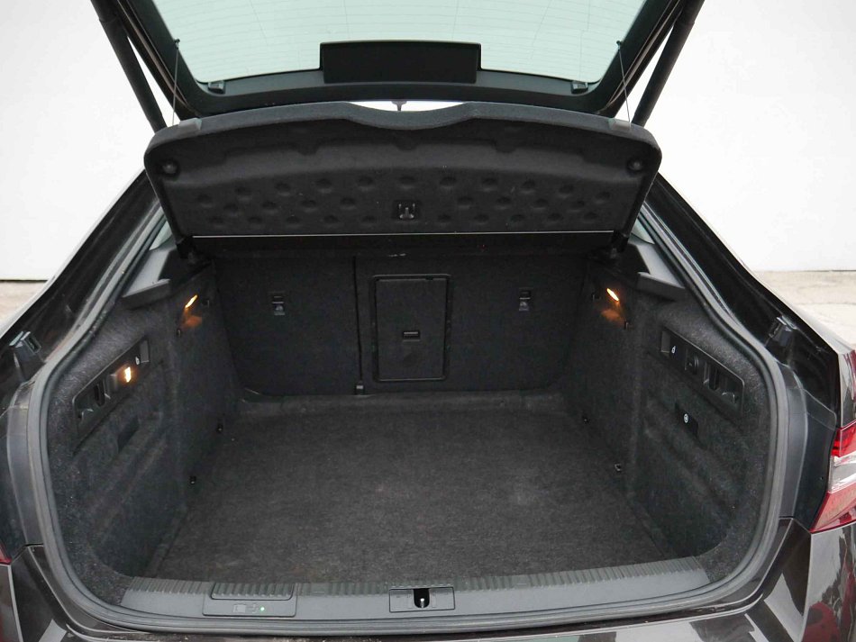 Škoda Superb III 2.0 TDi L&K 4x4