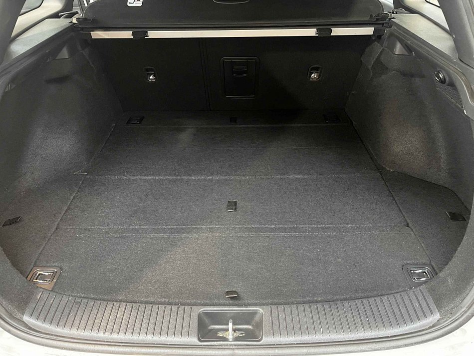 Hyundai I30 1.4 T-GDi Trikolor