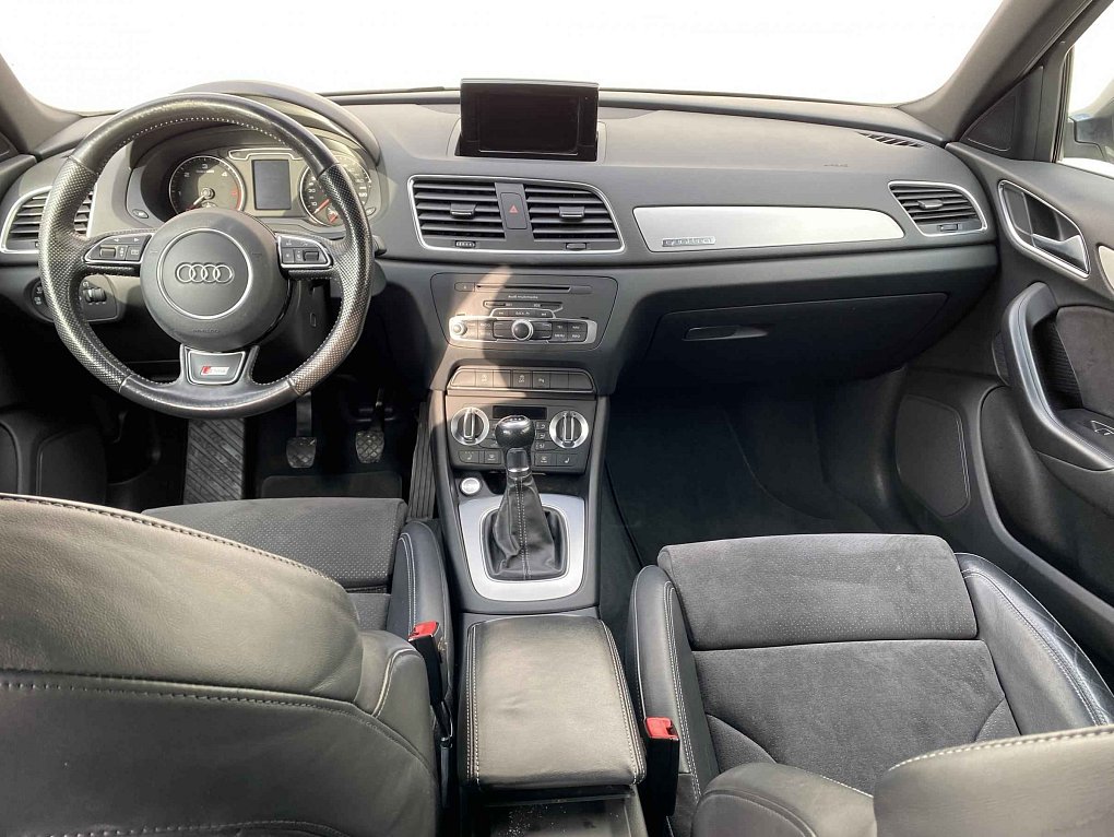 Audi Q3 2.0 TDi S-line quattro