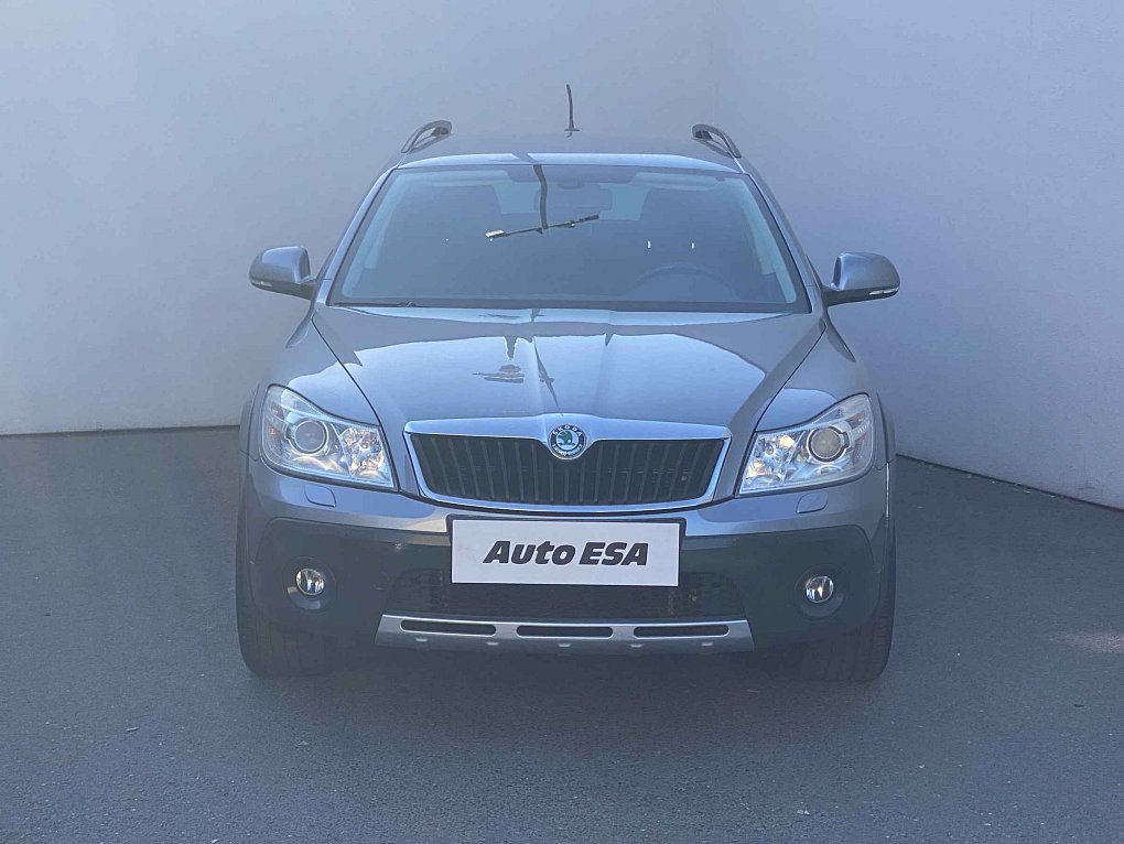 Škoda Octavia II 2.0 TDi Scout 4x4