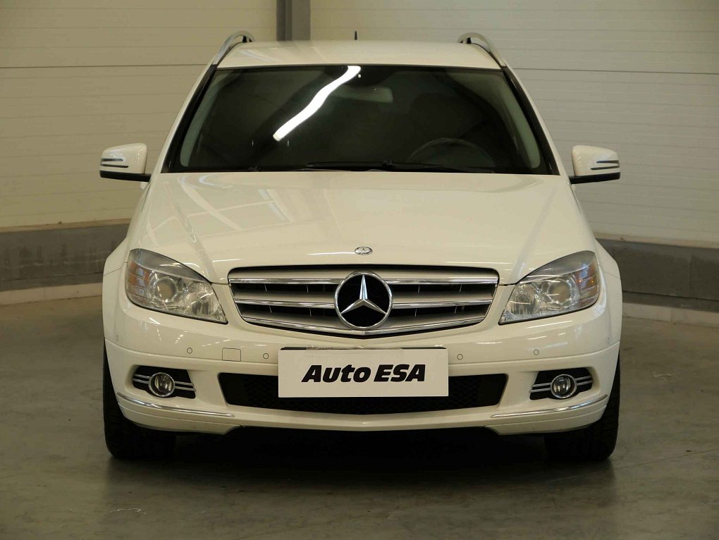 Mercedes-Benz Třída C 1.8 CGi Avantgarde C 180