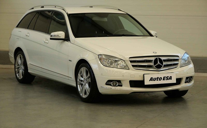 Mercedes-Benz Třída C 1.8 CGi Avantgarde C 180