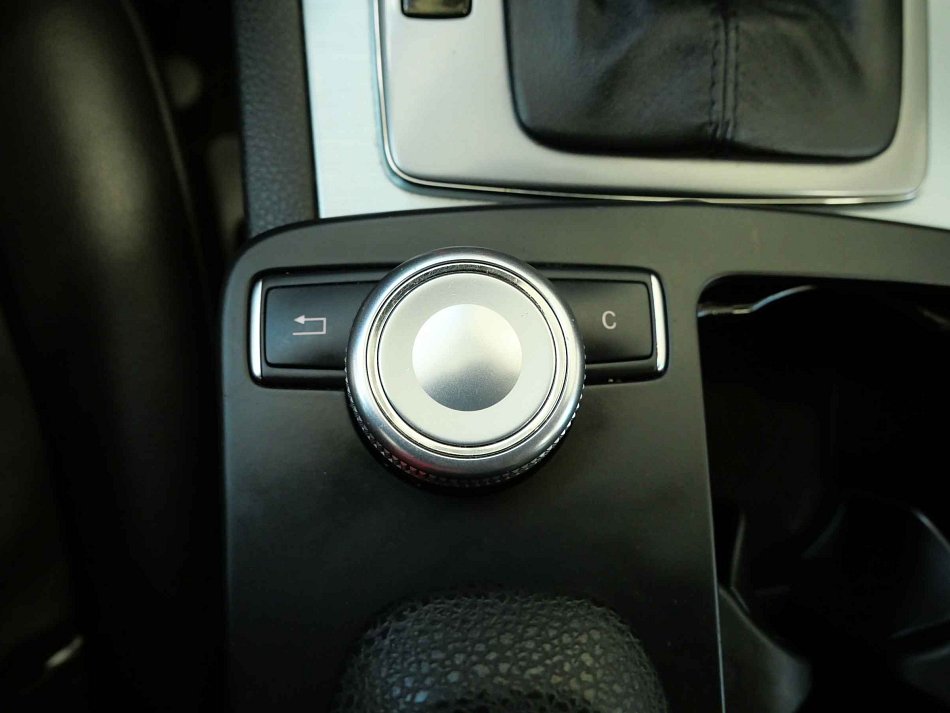 Mercedes-Benz Třída C 1.8 CGi Avantgarde C 180