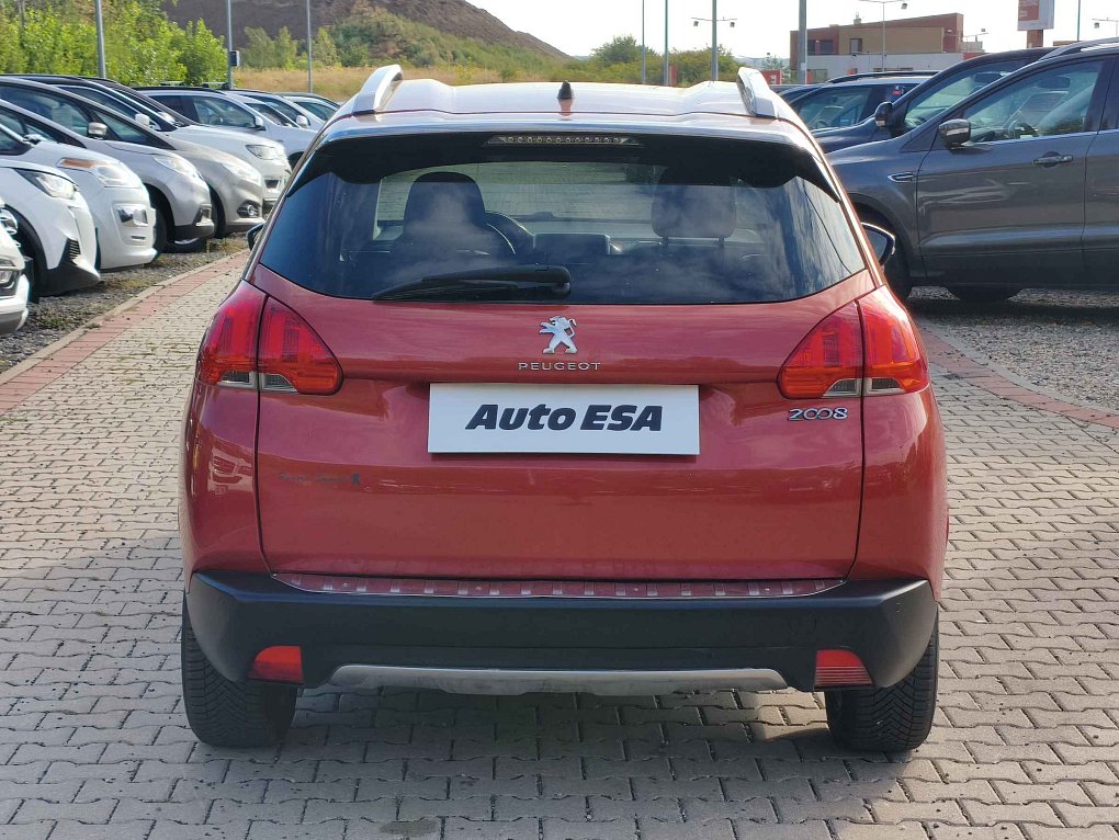 Peugeot 2008 1.2PT Style