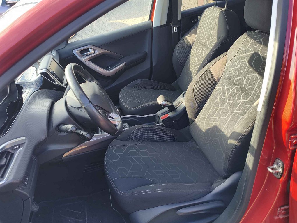 Peugeot 2008 1.2PT Style
