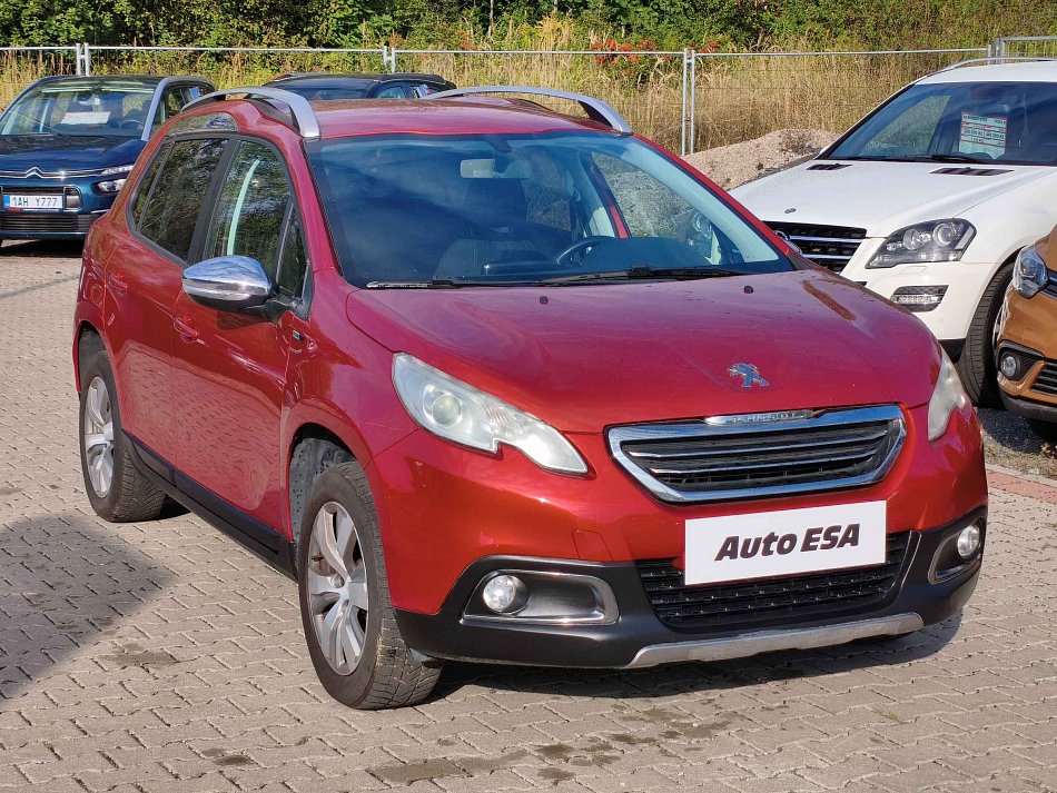 Peugeot 2008 1.2PT Style