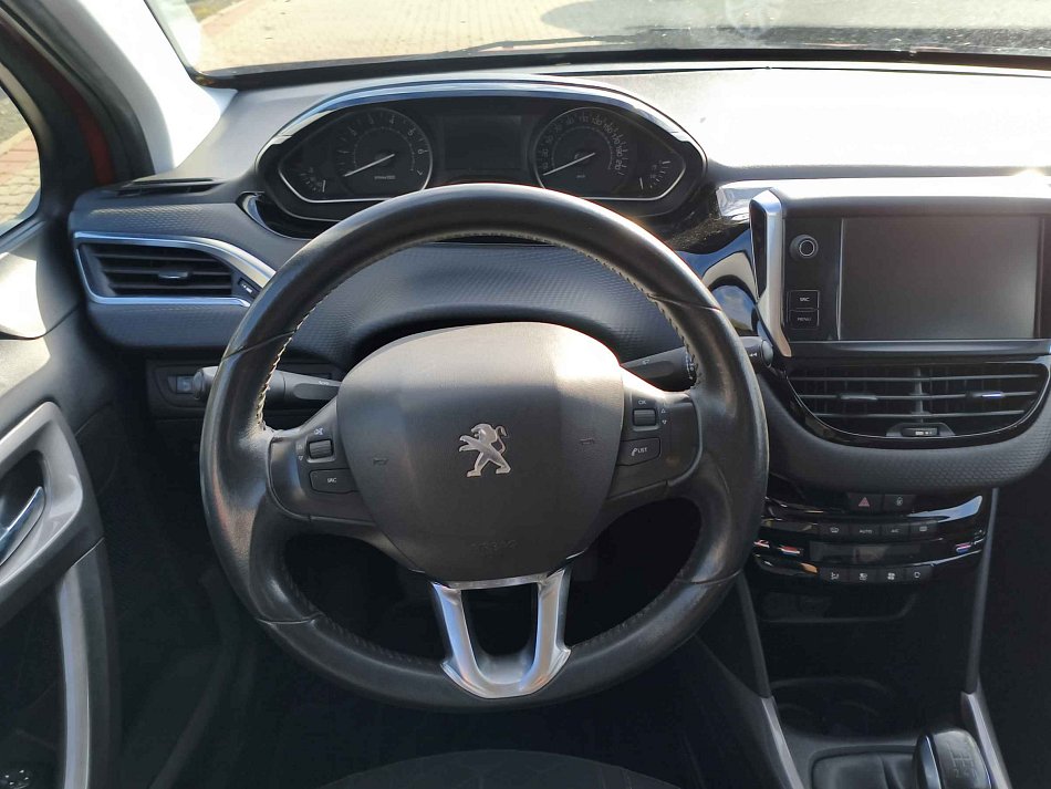 Peugeot 2008 1.2PT Style
