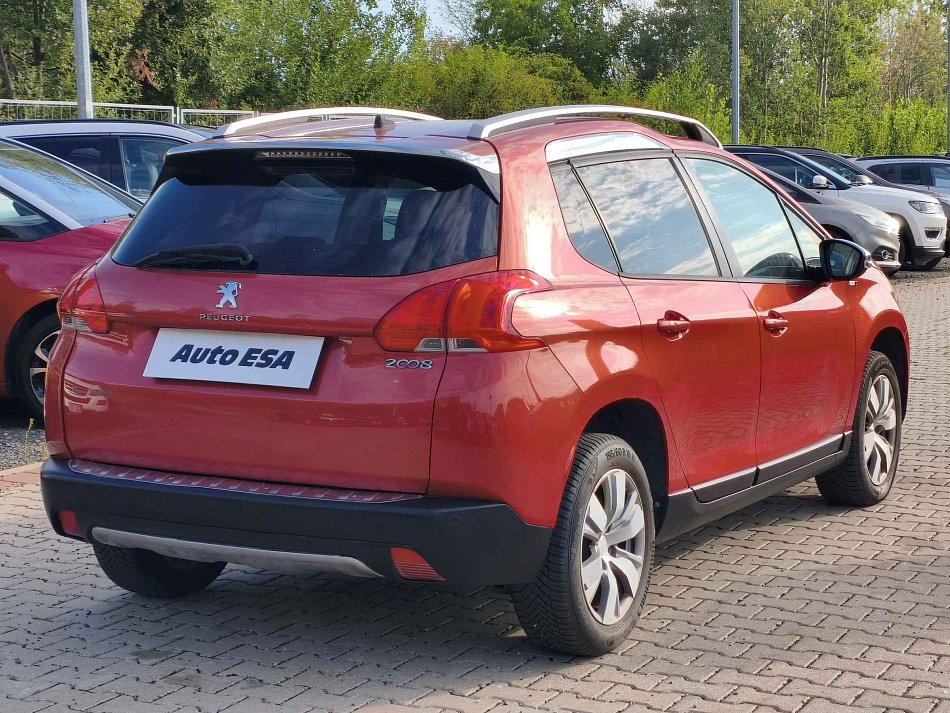 Peugeot 2008 1.2PT Style