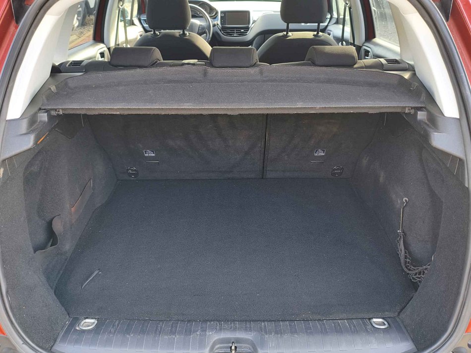 Peugeot 2008 1.2PT Style