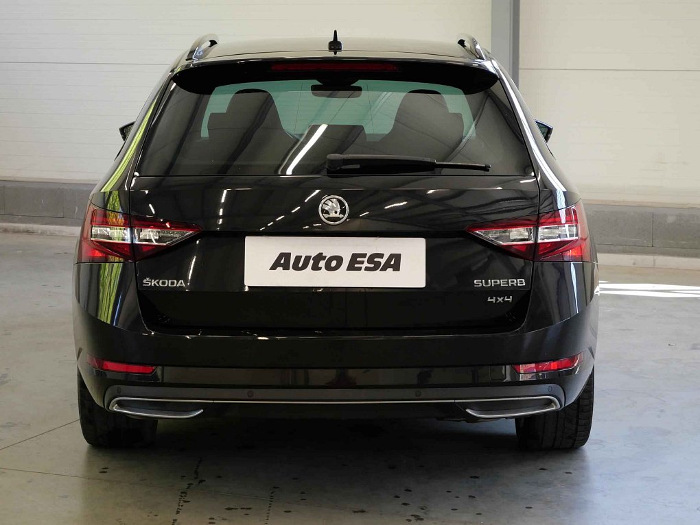 Škoda Superb III 2.0TDi SportLine 4x4