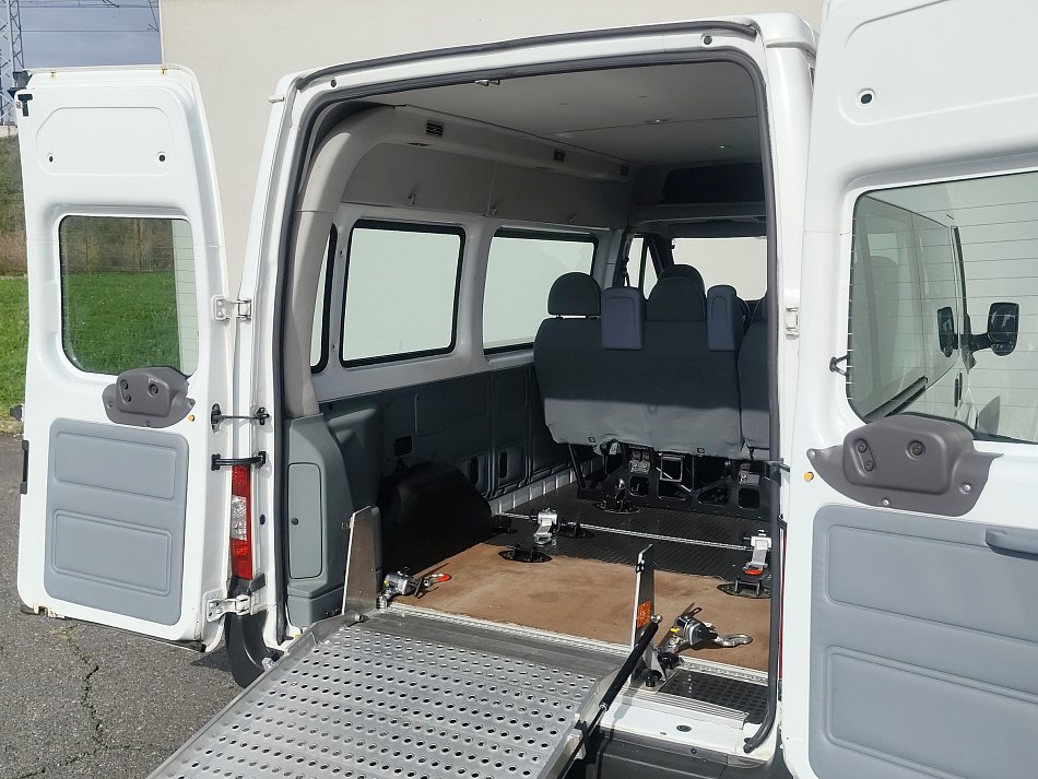 Ford Transit 2.2TDCi Trend L2H2 6míst