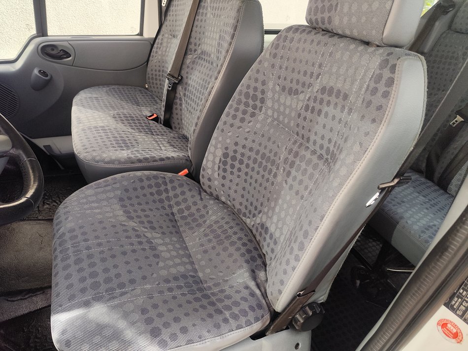 Ford Transit 2.2TDCi Trend L2H2 6míst