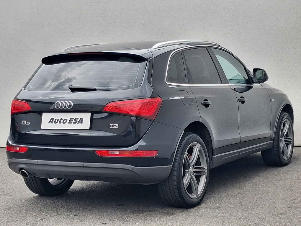 Audi Q5 2.0TDI S-line Quattro