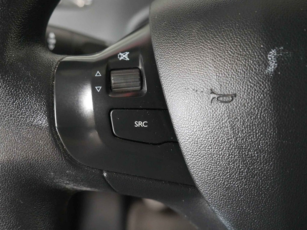 Peugeot 208 1.2 PT 