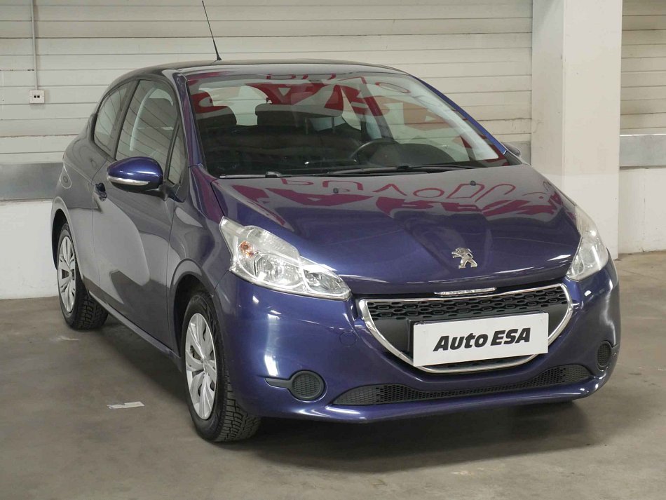 Peugeot 208 1.2 PT 
