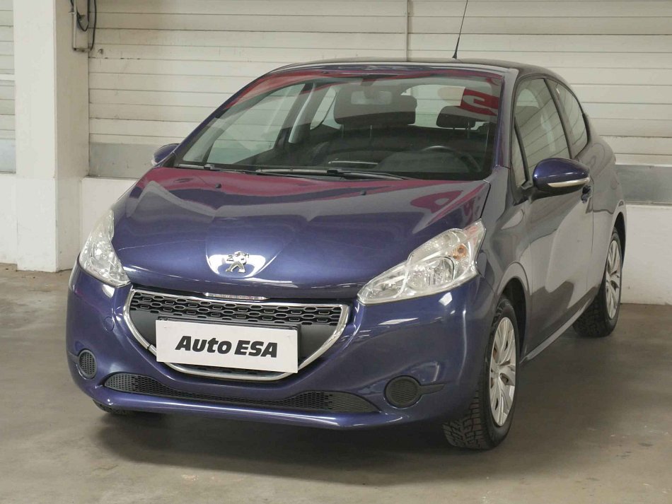 Peugeot 208 1.2 PT 