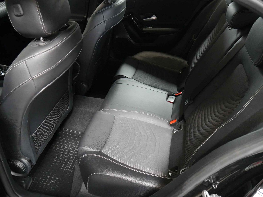 Mercedes-Benz Třída A 1.3i 