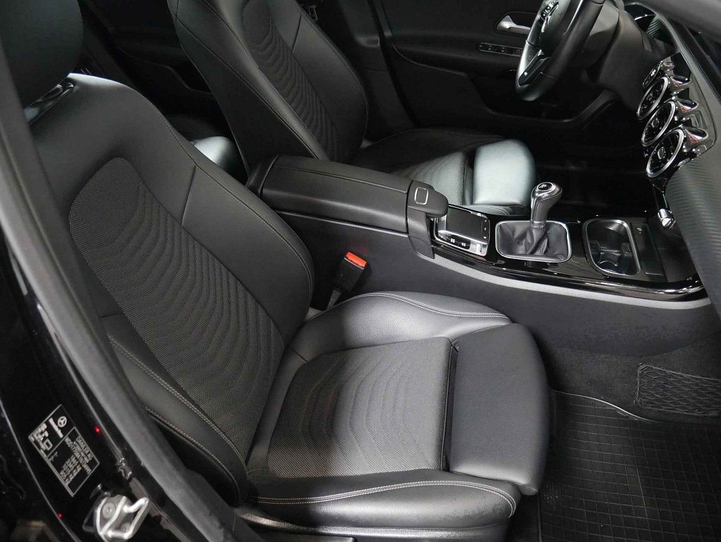 Mercedes-Benz Třída A 1.3i 