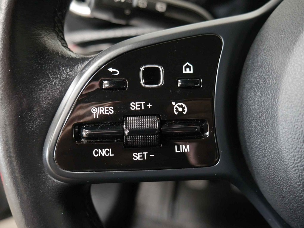 Mercedes-Benz Třída A 1.3i 