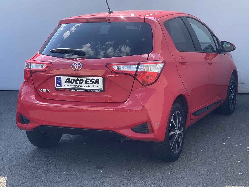 Toyota Yaris 1.5 VVT-i Active