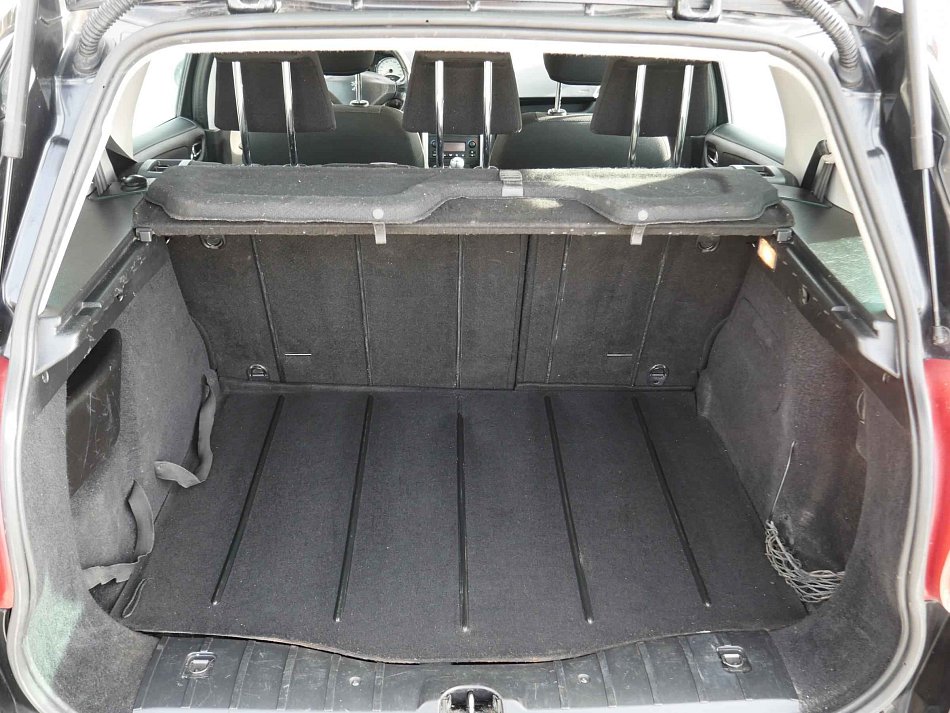 Peugeot 207 1.6i 