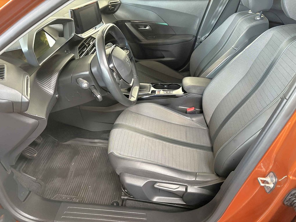 Peugeot 2008 1.2 PT 