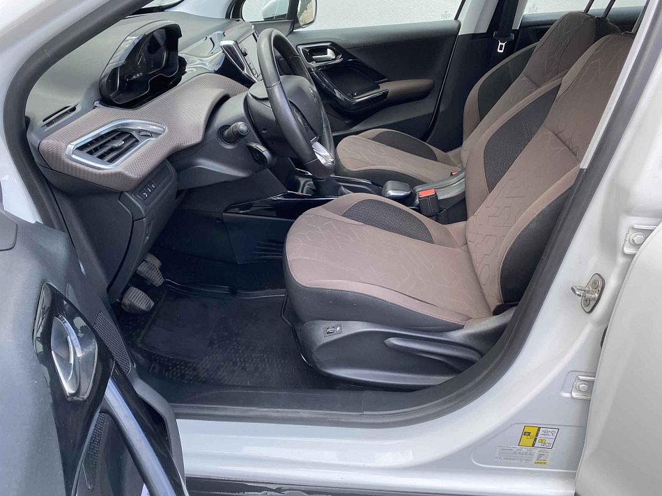 Peugeot 2008 1.2PT Active