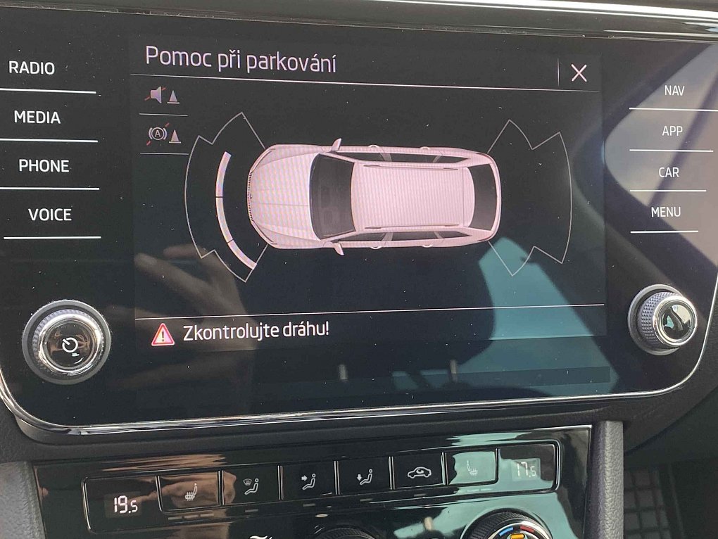 Škoda Superb III 2.0 TDi Ambition